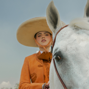 FucK丰满老货HD泻火
